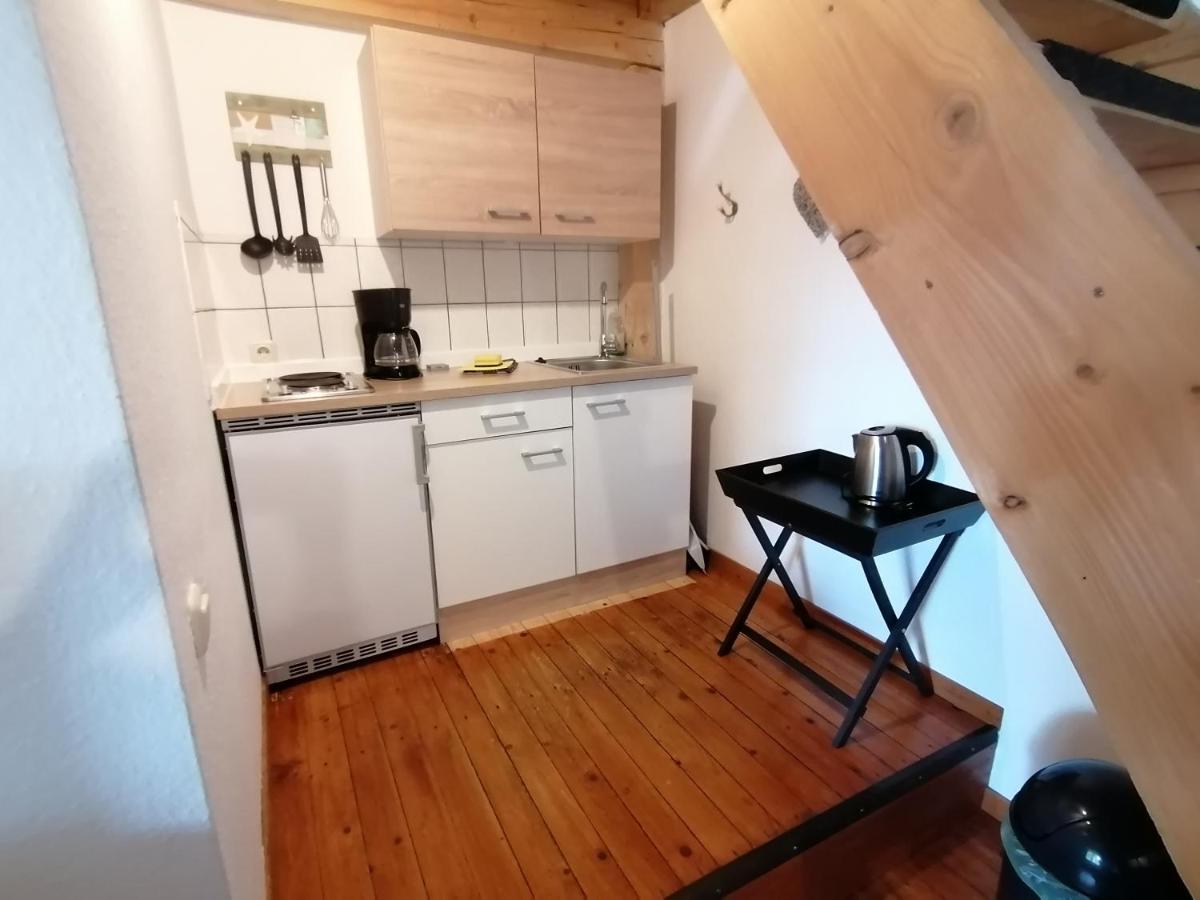 Boddenhus Auf Ruegen - Ferienwohnungen Und Pension Rappin Ngoại thất bức ảnh