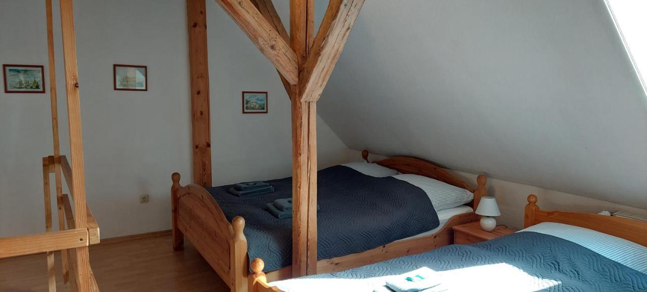 Boddenhus Auf Ruegen - Ferienwohnungen Und Pension Rappin Ngoại thất bức ảnh